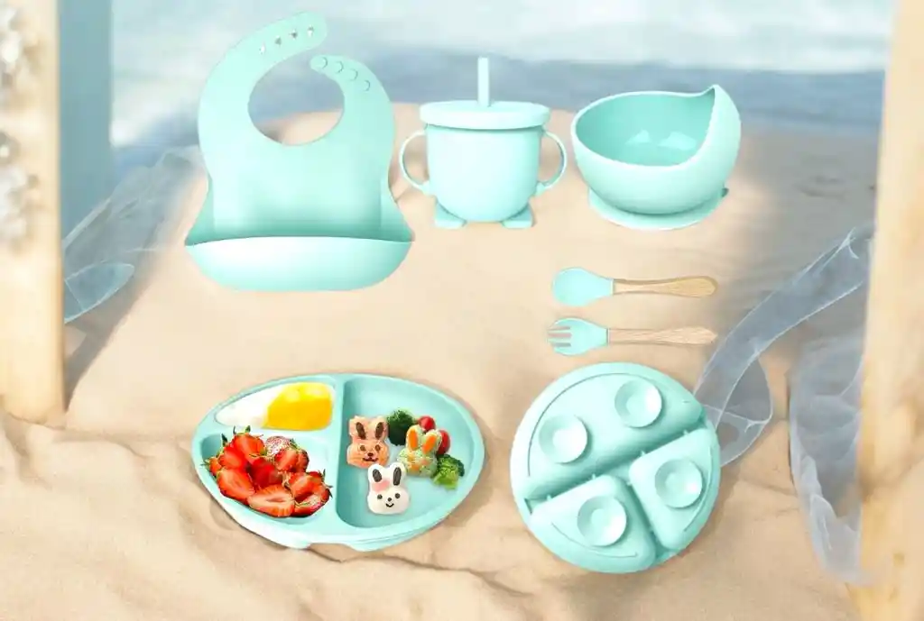 Set De Vajilla Silicona Para Bebés Platos Babero Y Cubiertos