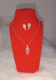 Juego De Cadena Collar Y Aretes Con Perla Y Diseño De Alas De Plata