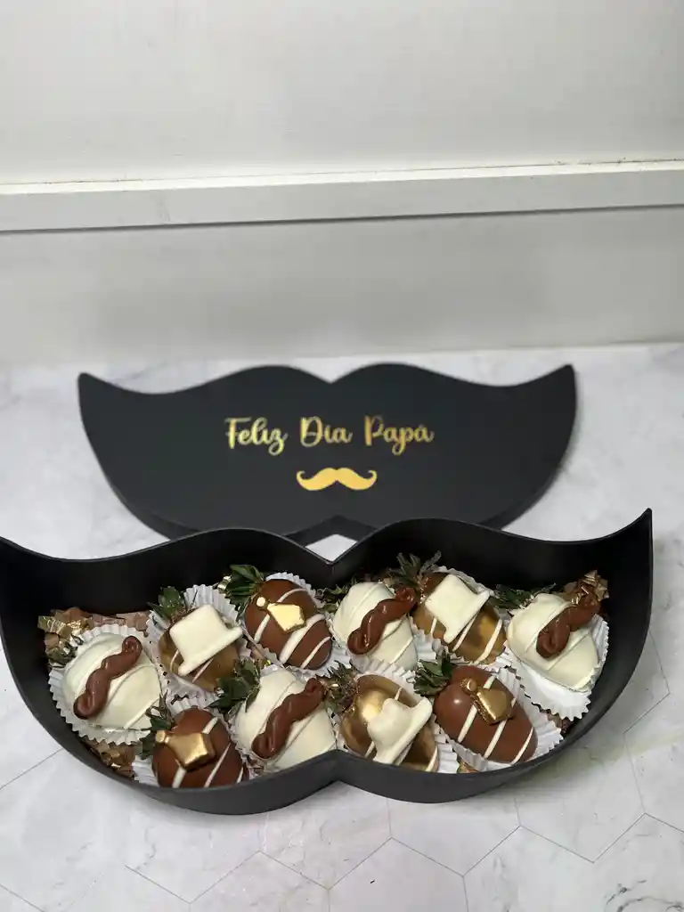 Caja Bigote Hombre Con Fresas Con Chocolate