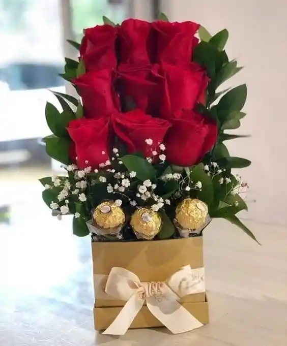 Ancheta De Rosas Y Chocolates Feliz Cumpleaños Economica