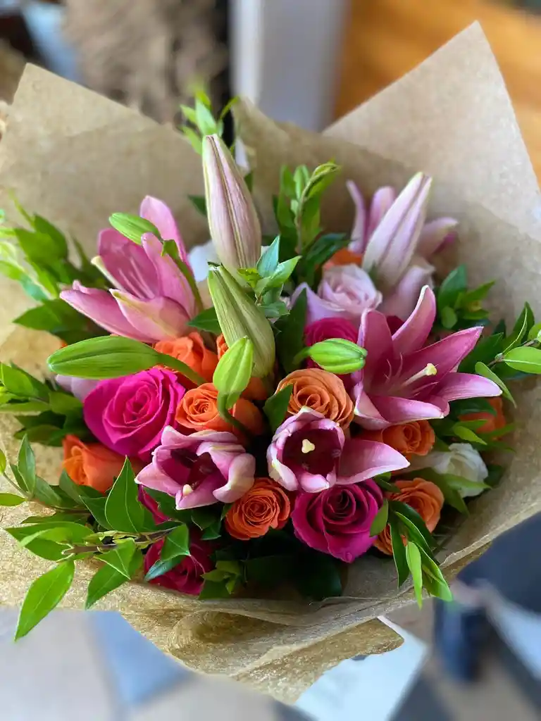 Bouquet Rosas Y Lirios