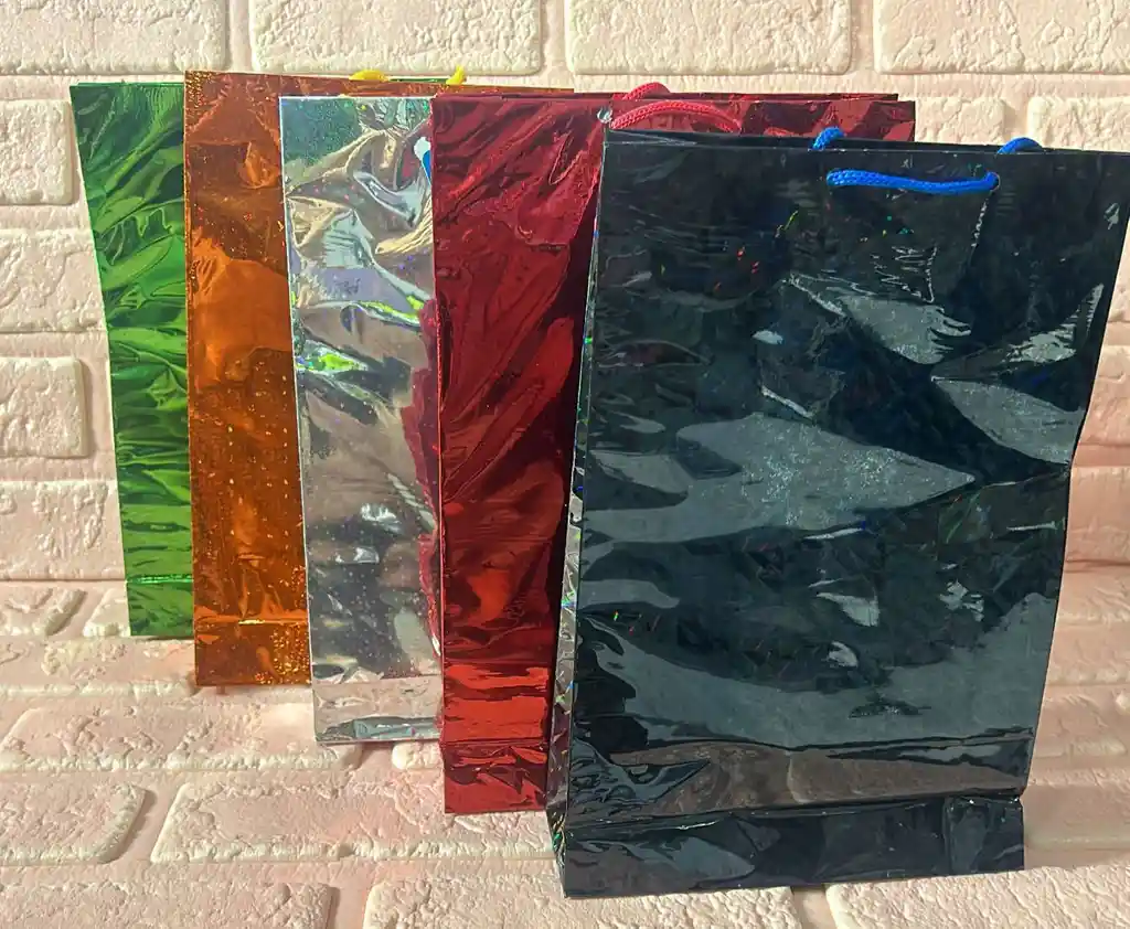 Bolsa Regalo Metalizada Holograma Talla Xm (( 27*17*6 )) Colores De Hombre