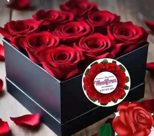 Caja Negra Cuadrada Con Rosas Rojas