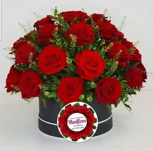 Ramo En Caja Circular Con Rosas Rojas