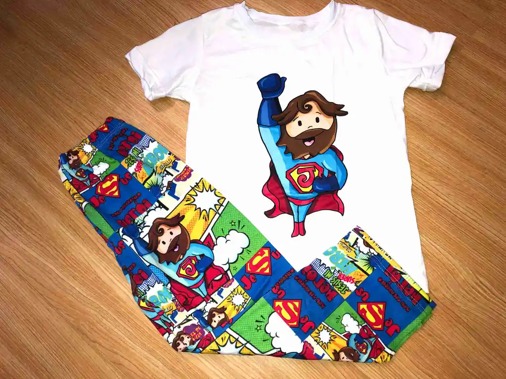 Pijama Niño Super Jesus Talla 8