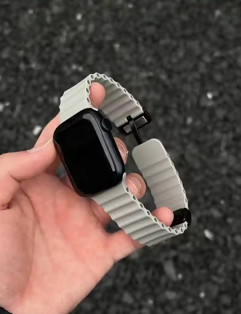Pulso Apple Watch Ocean Magnetic Beige Oscuro