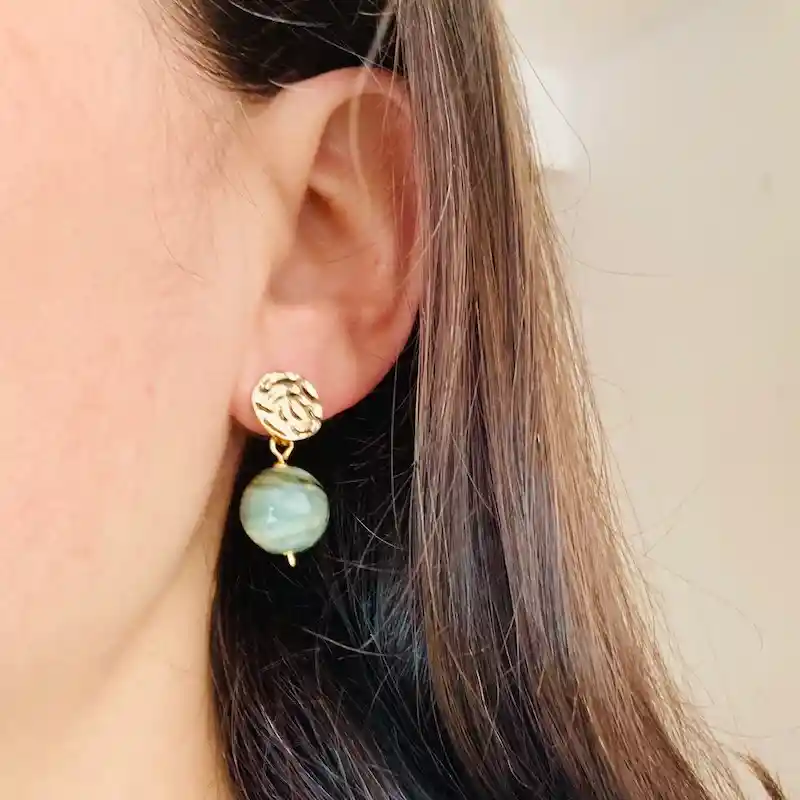 Aretes Dorados Con Cerámica Verde