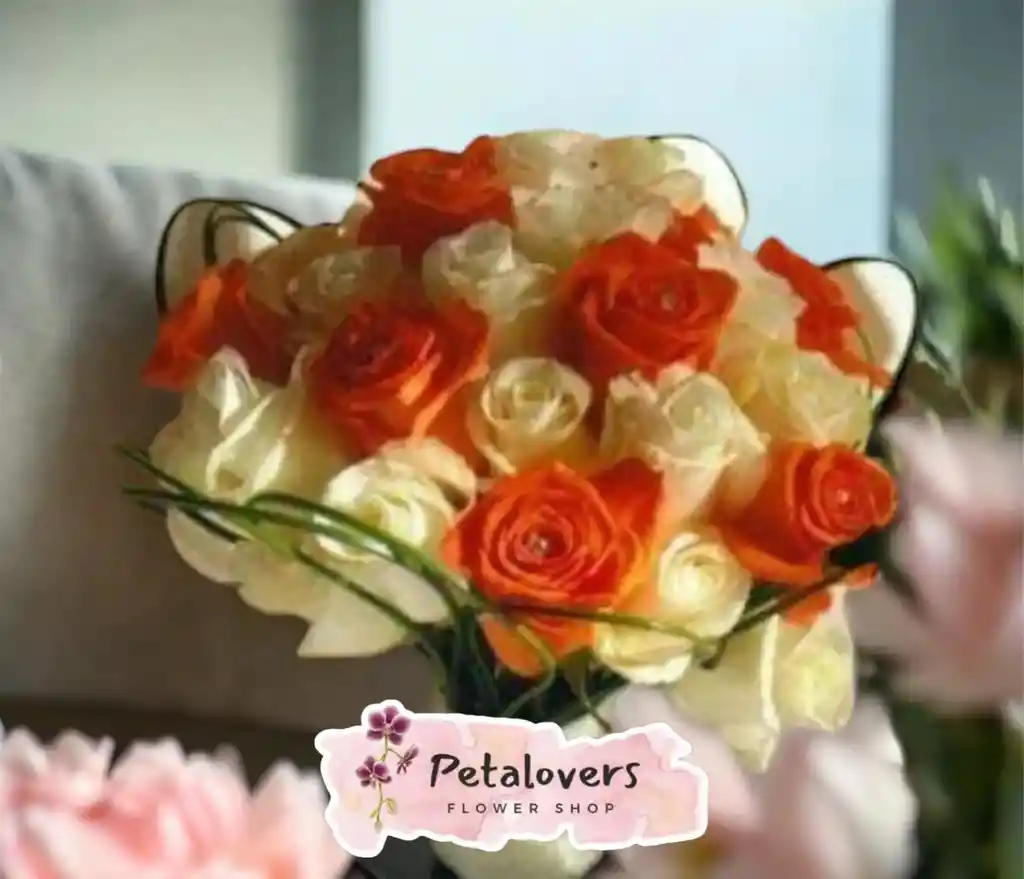 Flores Bouquet De Rosas Blancas Y Naranjas