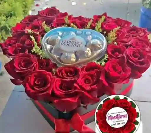 Caja Negra En Corazón Con Rosas Rojas