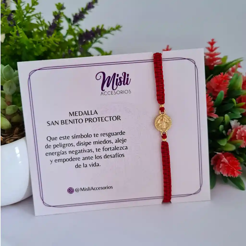 Pulsera Tejida Medalla De San Benito - Manilla De Protección Color A Elección