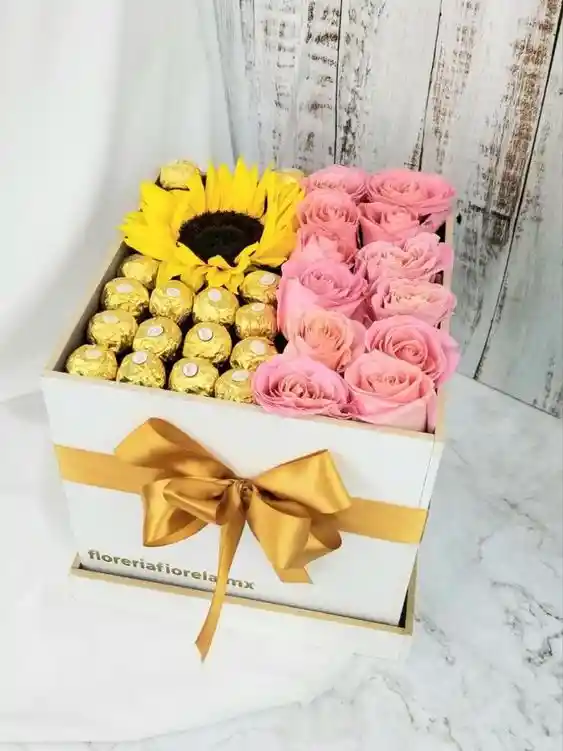 Caja De Rosas Y Chocolates #01