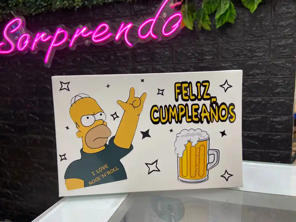 Caja De Feliz Cumpleaños Temática De Homero Simpson Rockero