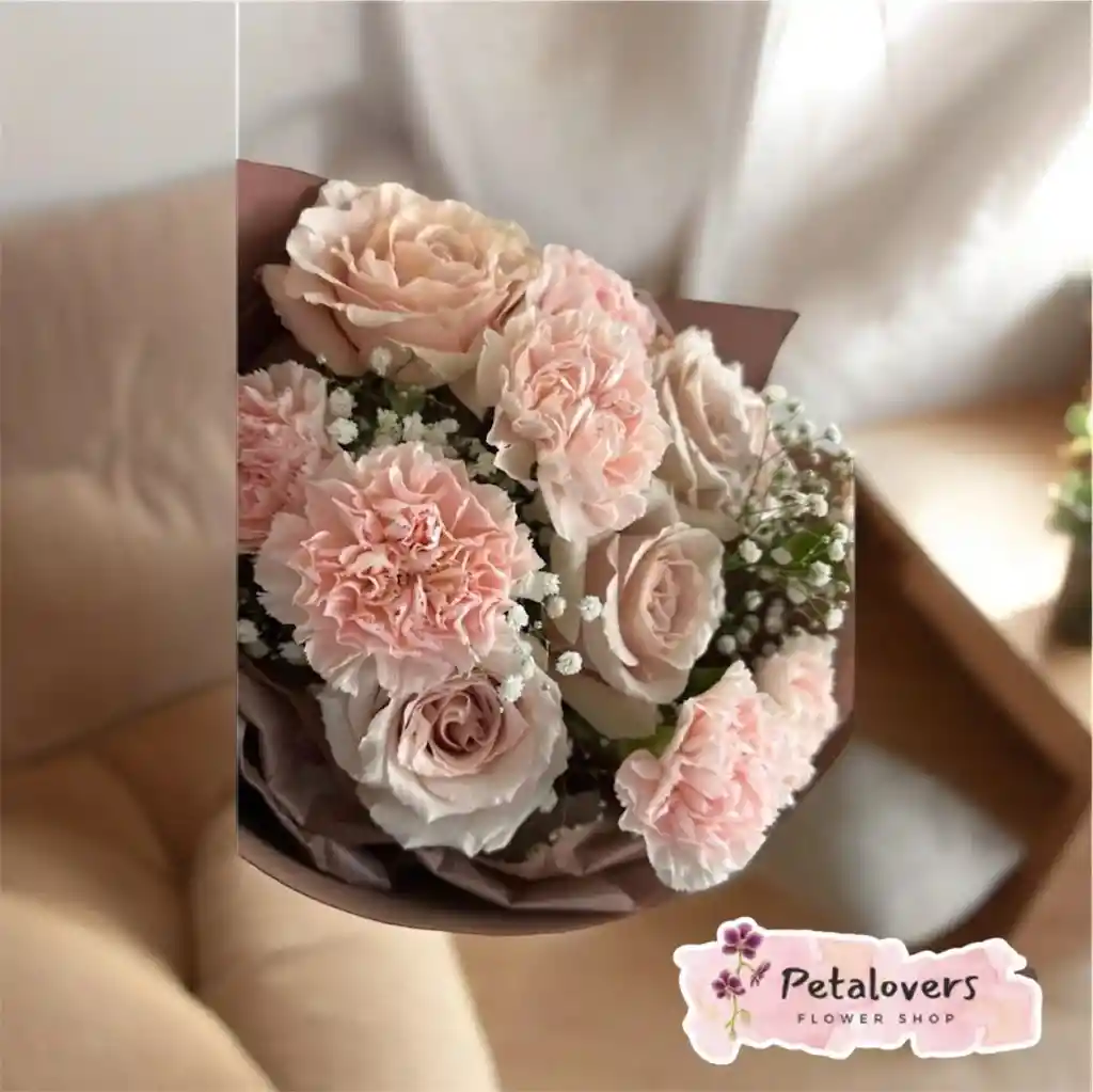 Bouquet Flores Rosas Rosadas Y Claveles