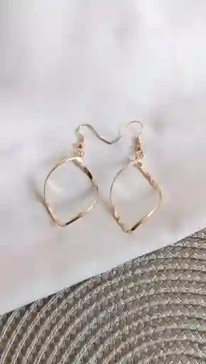 Aretes Elegantes