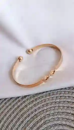 Pulsera Metálica Elegante