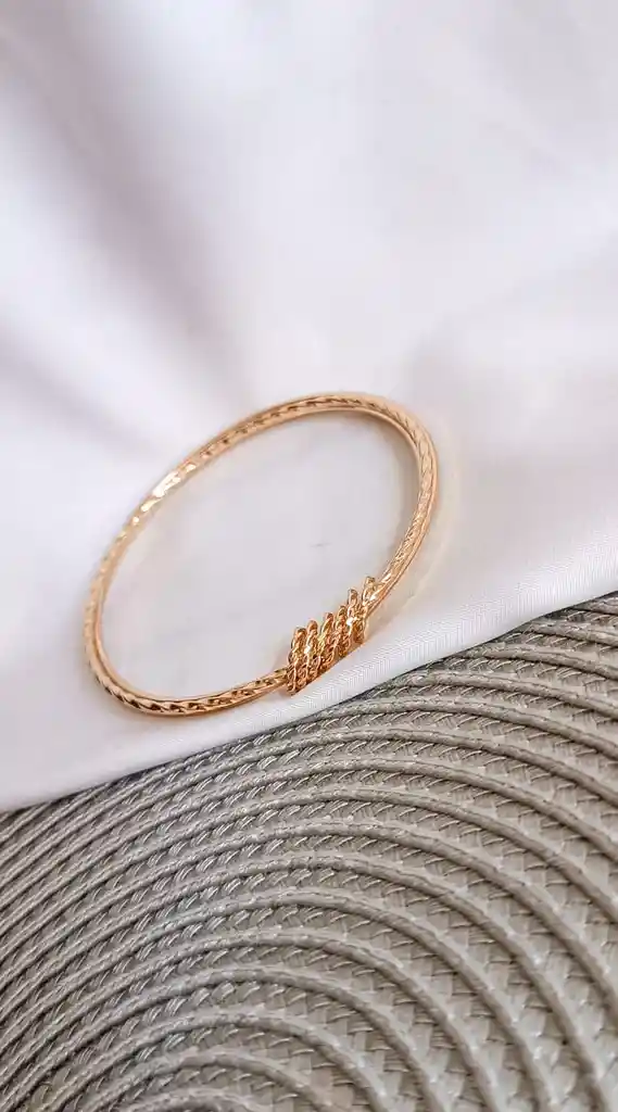 Pulsera Metálica Elegante