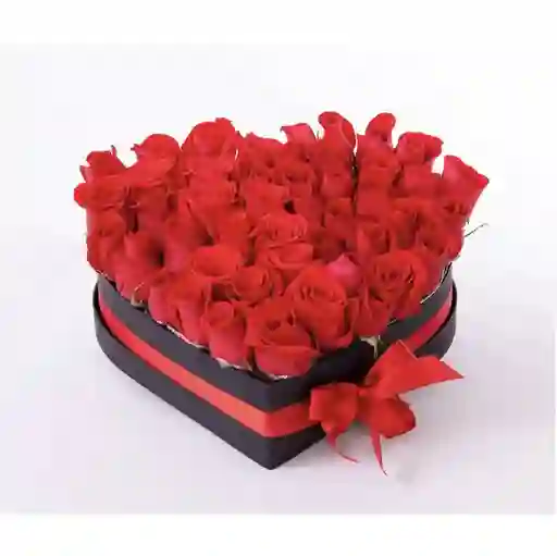 Arreglo De Rosas En Forma De Corazón