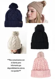 Gorro De Lana Con Pompon Y Forro Por Dentro