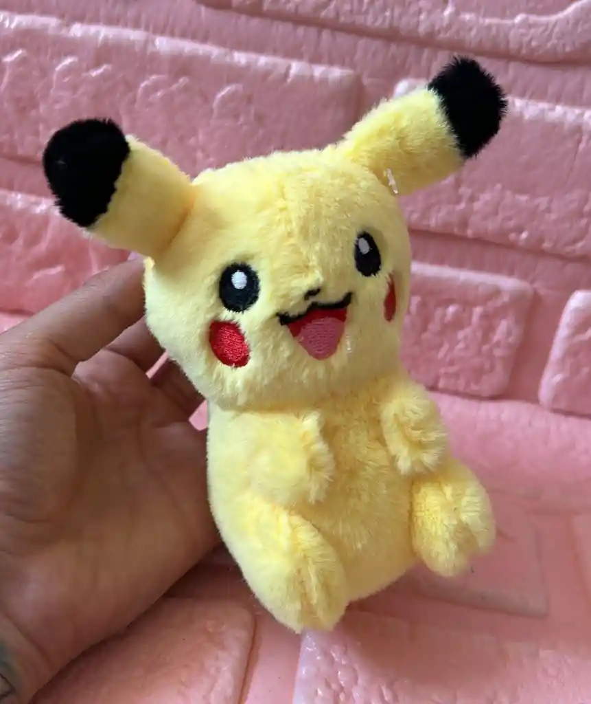 Llavero Peluche Pikachu