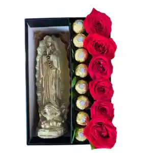 Caja Virgen Con Chocolates Y Rosas