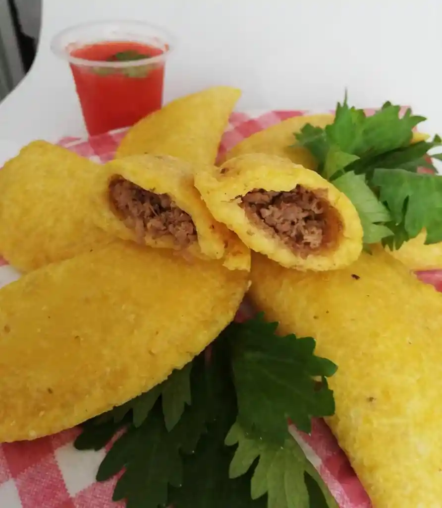 Empanadas De Solo Carne