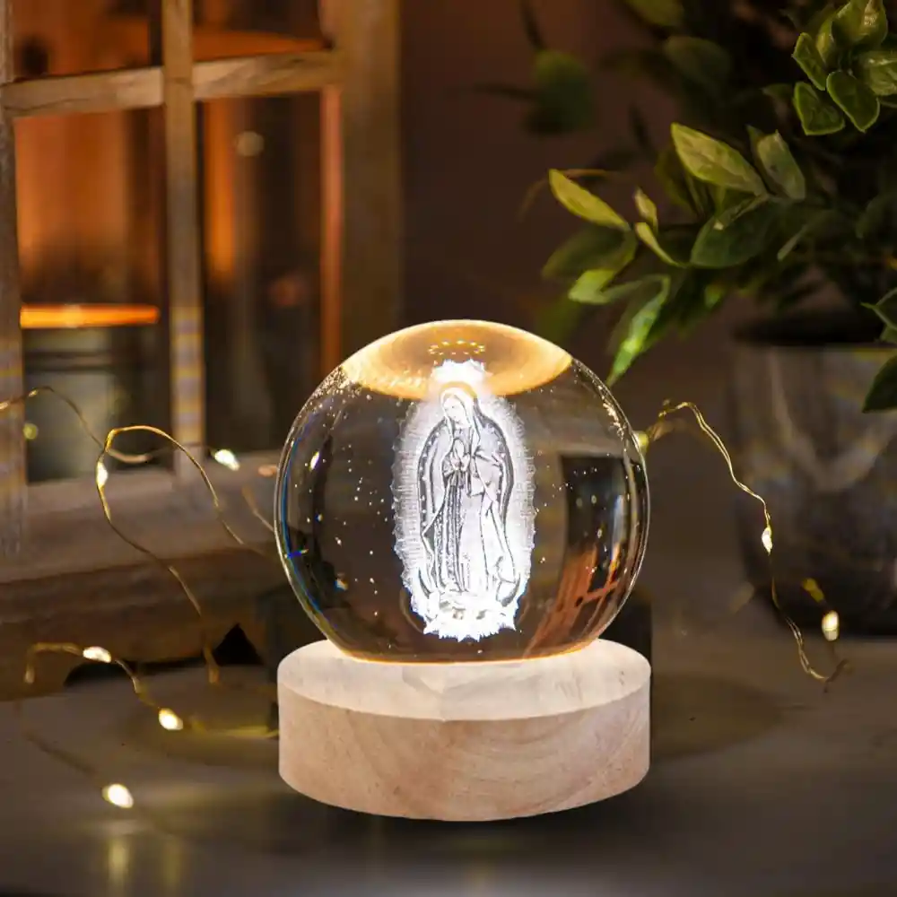 Lampara Esfera Bola De Cristal 3d Base De Madera Virgen De Guadalupe