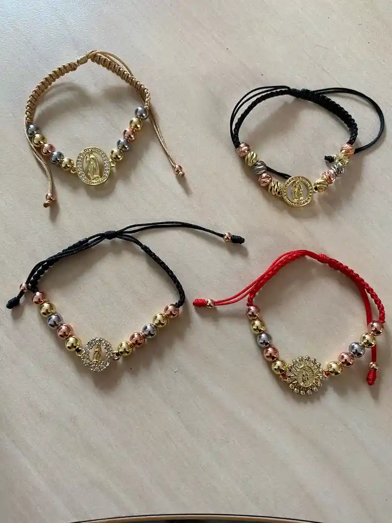 Pulsera Tejida En Rodio Con La Virgen De Guadalupe