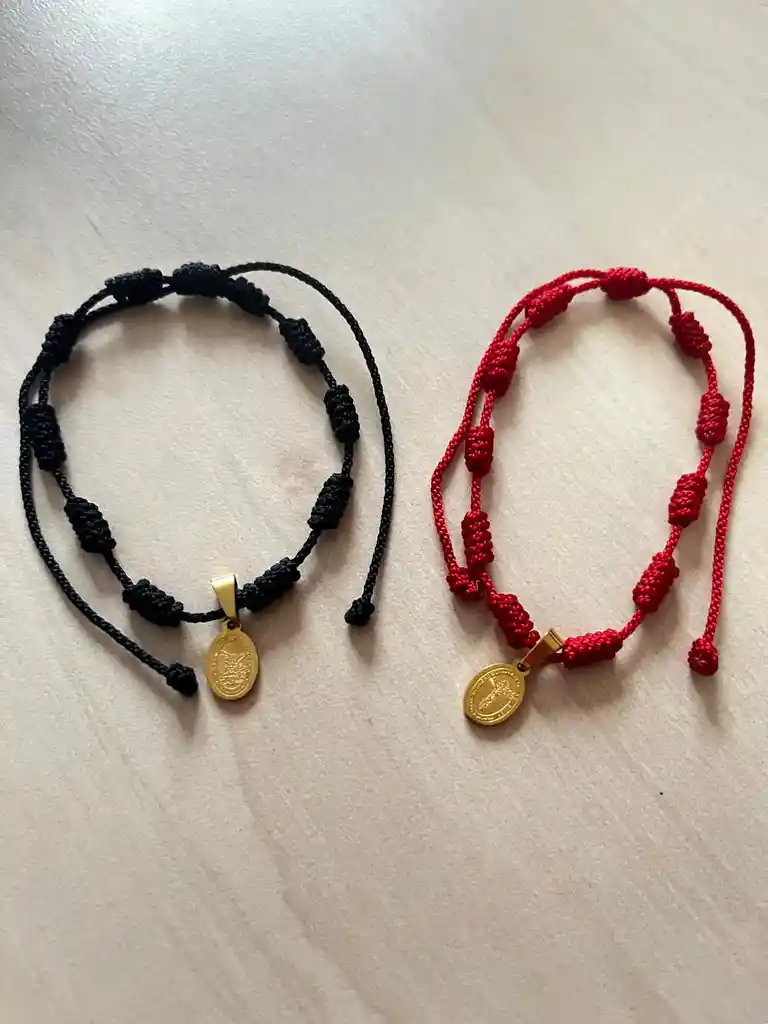 Pulsera De Nudos Con El Arcangel Miguel Y Señor De Los Milagros