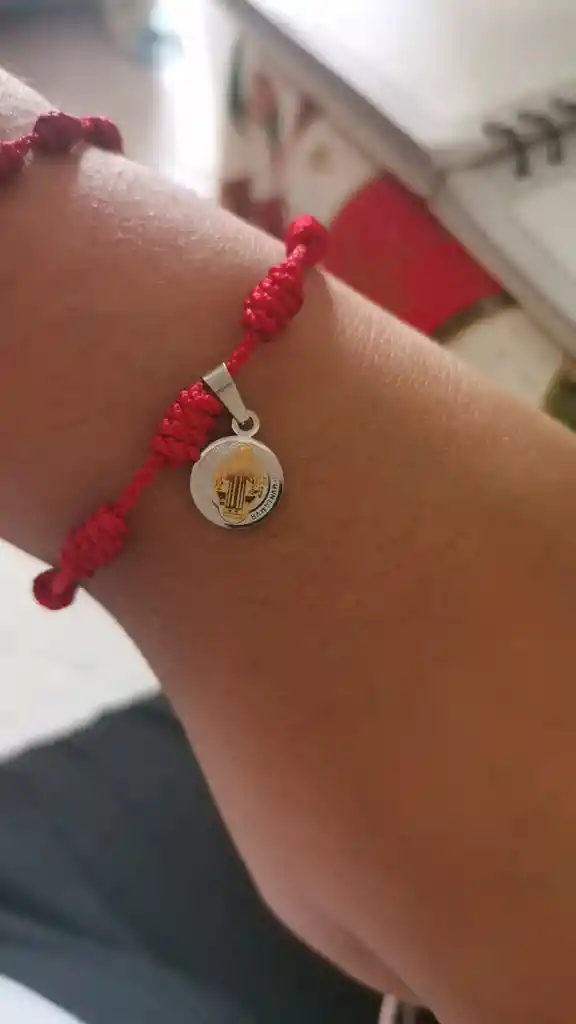 Pulsera De Nudos Con La Medalla De San Benito Abad