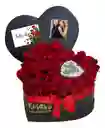 Corazón Pequeño Con Rosas Y Chocolate