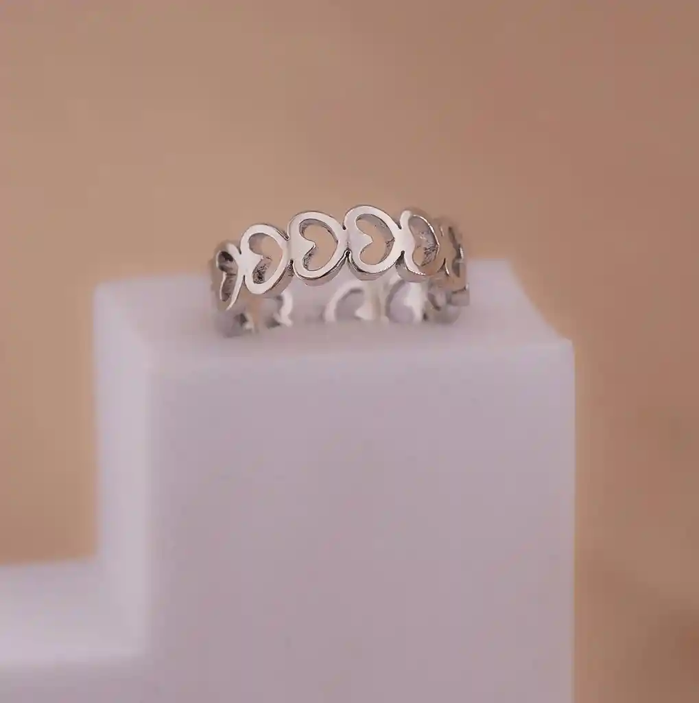 Anillo Corazones Plateados