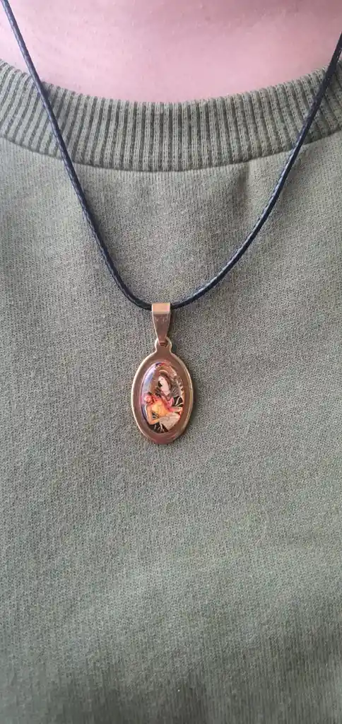 Dije Virgen Maria En Resina / Acero / Metal Italico
