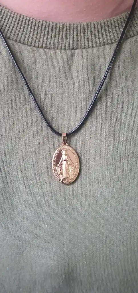 Dije Mediano Medalla Virgen La Milagrosa