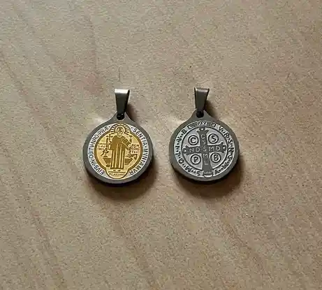 Dije Mediano Medalla De San Benito Abad