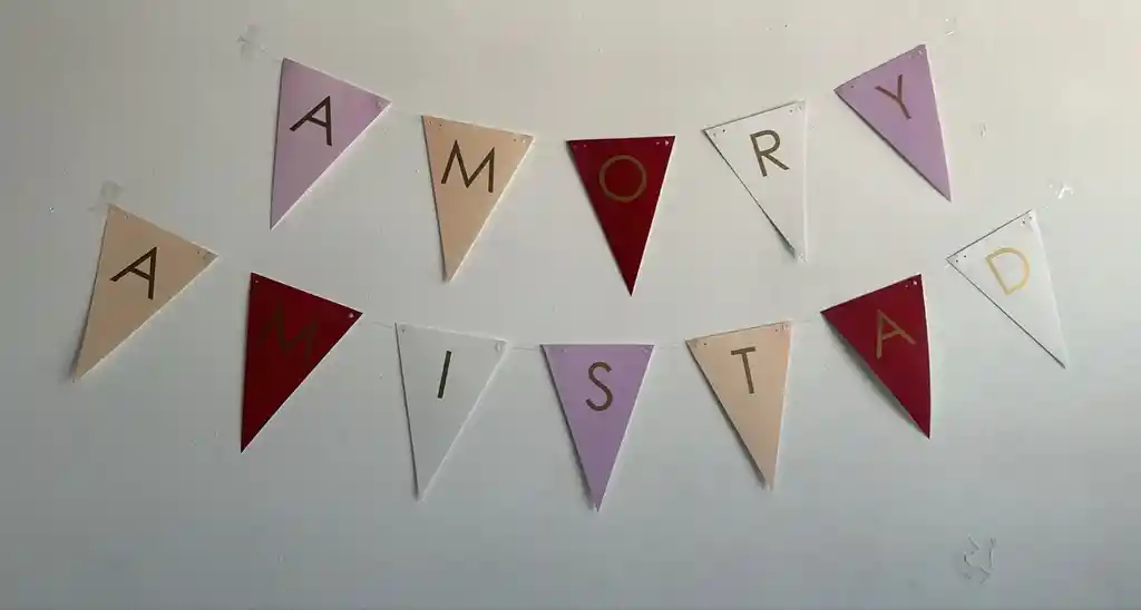 Letrero Amor Y Amistad / Feston