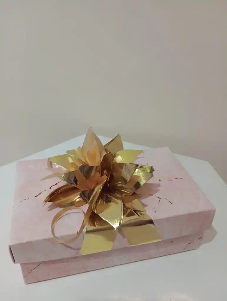 Caja Pequeña Con Lazo