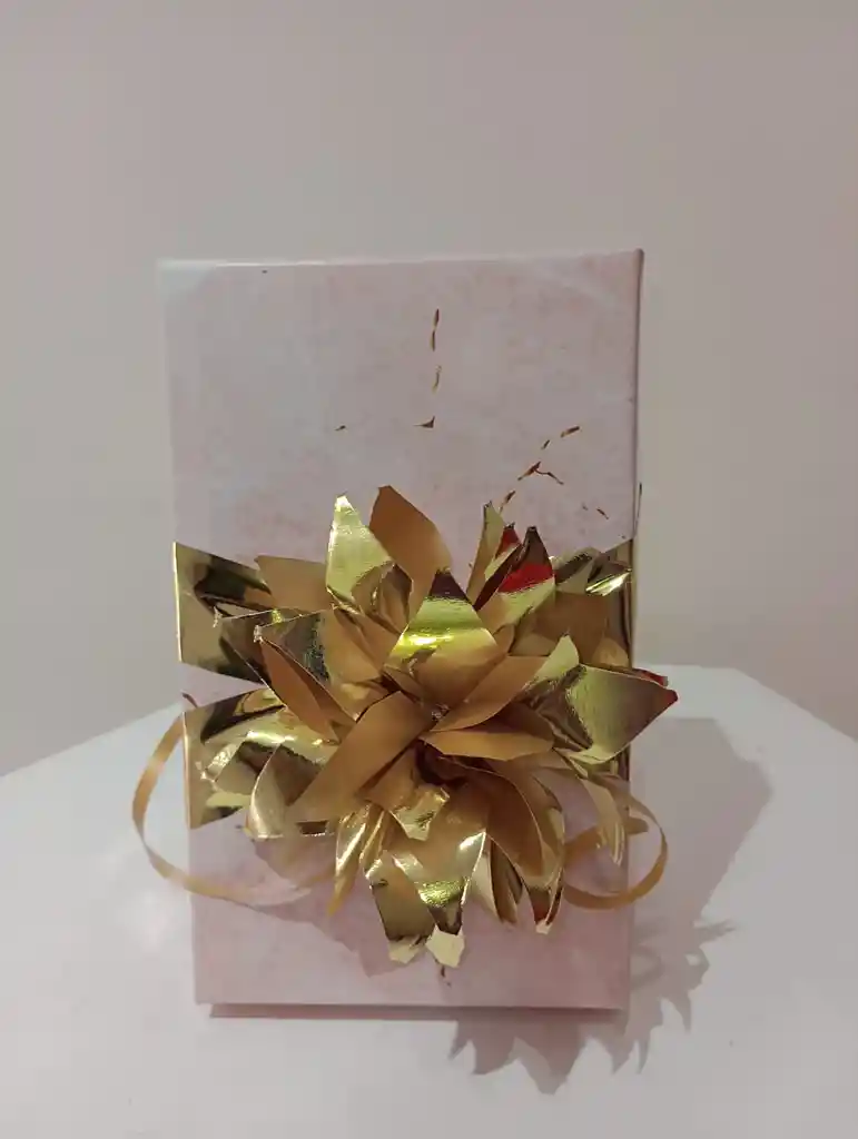 Caja Pequeña Con Lazo