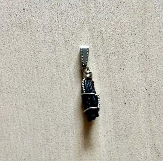Dije De Turmalina Negra