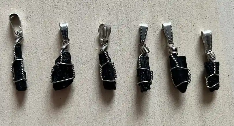 Dije De Turmalina Negra