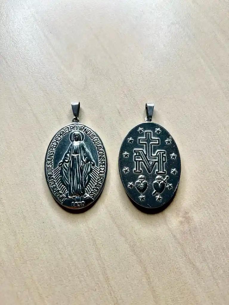 Medalla De La Virgen Milagrosa Para Espacios