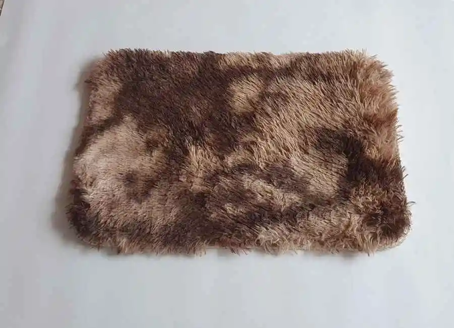 Tapetes Pie De Cama Peludos Antideslizante Cafe 50*80 Cms