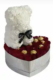 Caja De Corazon Con Oso Inmortal Y Chocolates