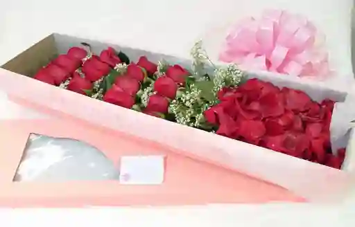 Caja De 15 Rosas,follaje,tarjeta,moño