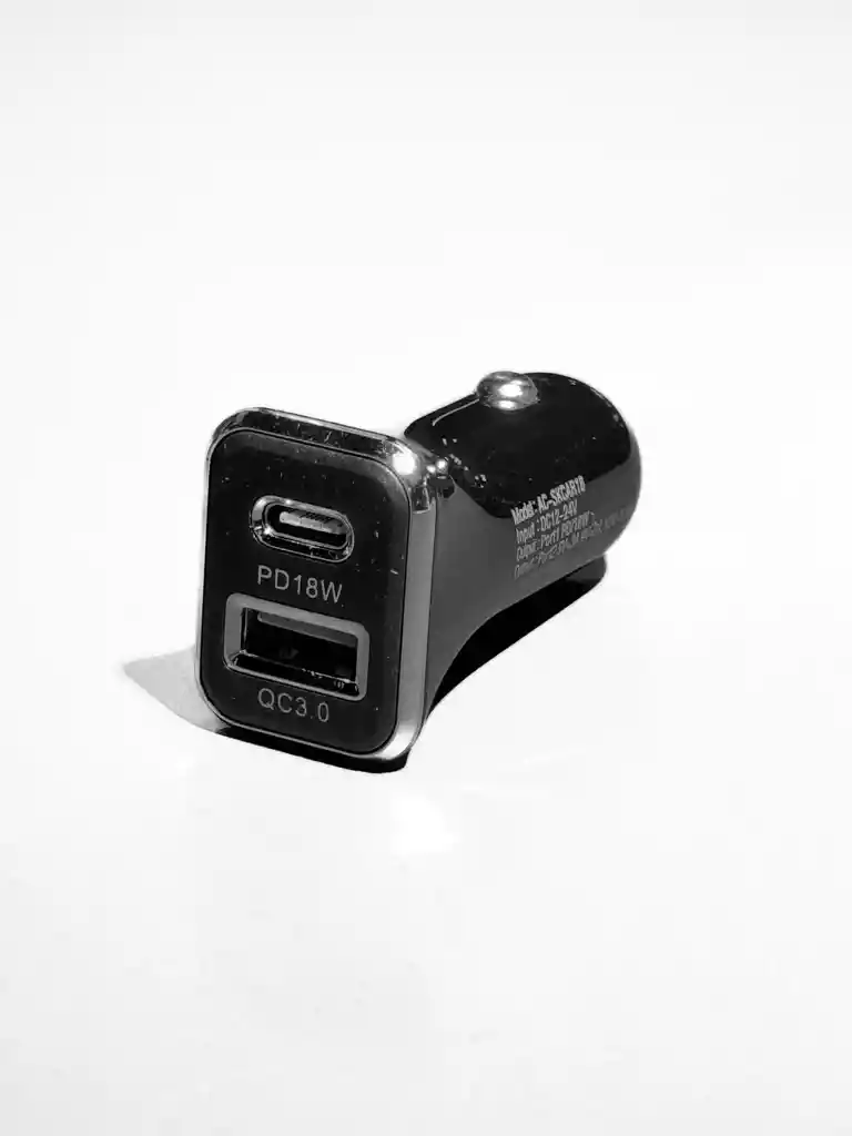 Cargador Para Carro Usb Y Tipo C 18w