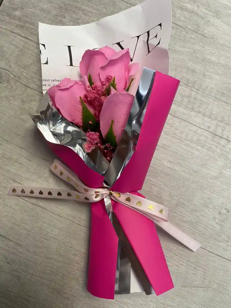 Ramo Pequeño De Flores Para Regalar Amor Y Amistad