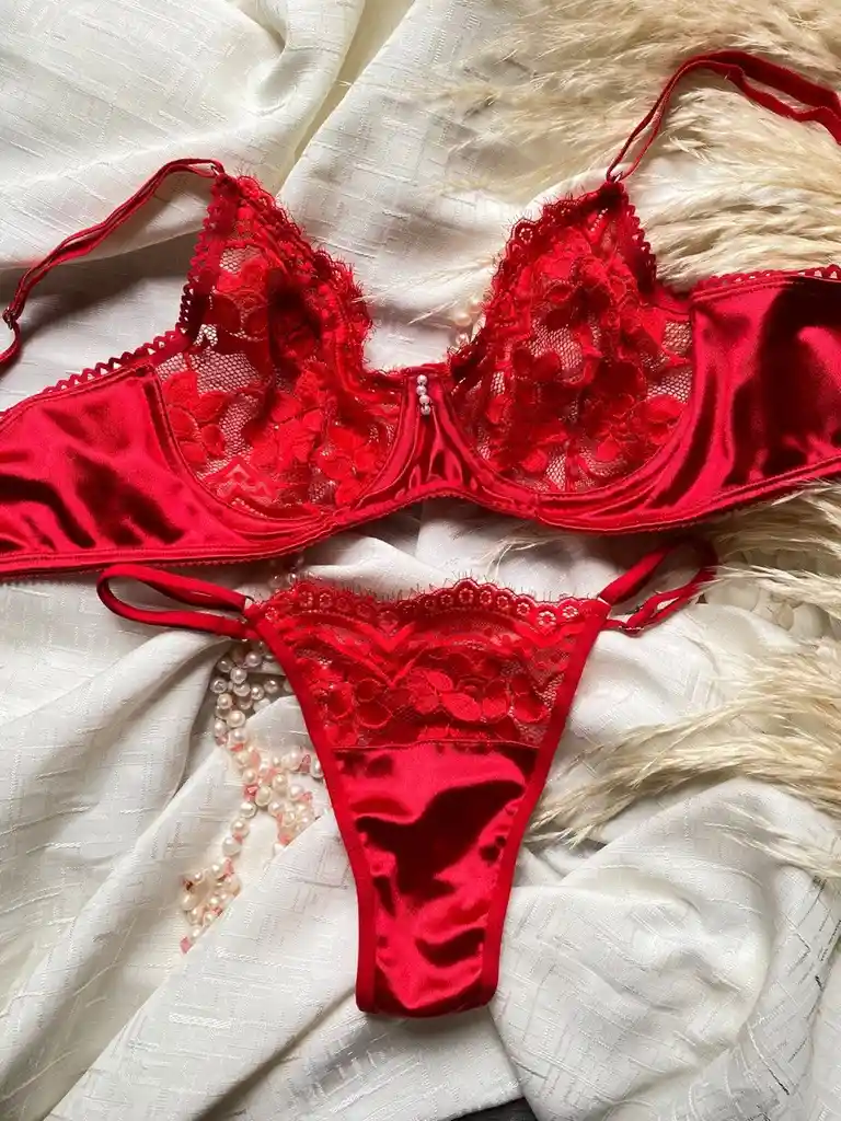 Hermoso Conjunto De Ropa Interior Diversos Colores