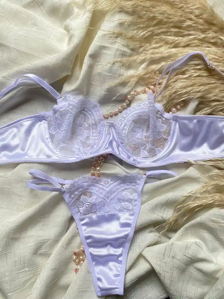 Hermoso Conjunto De Ropa Interior Diversos Colores