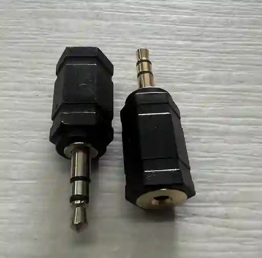 Adaptador De Audio Macho 3.5mm Hembra 2.5mm Unidad