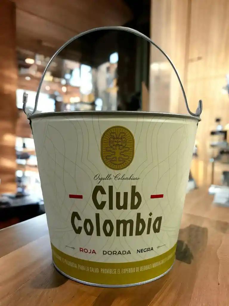 Balde Cubeta Hielera Metalica Cerveza Clulb Colombia Con Agarradera