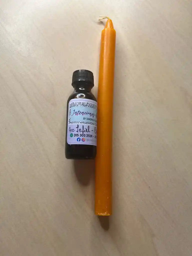 Kit: Energiza Tus Peticiones Con Elemento Fuego Y Los Arcangeles (vela Y Aceite De Aroma Esencial)